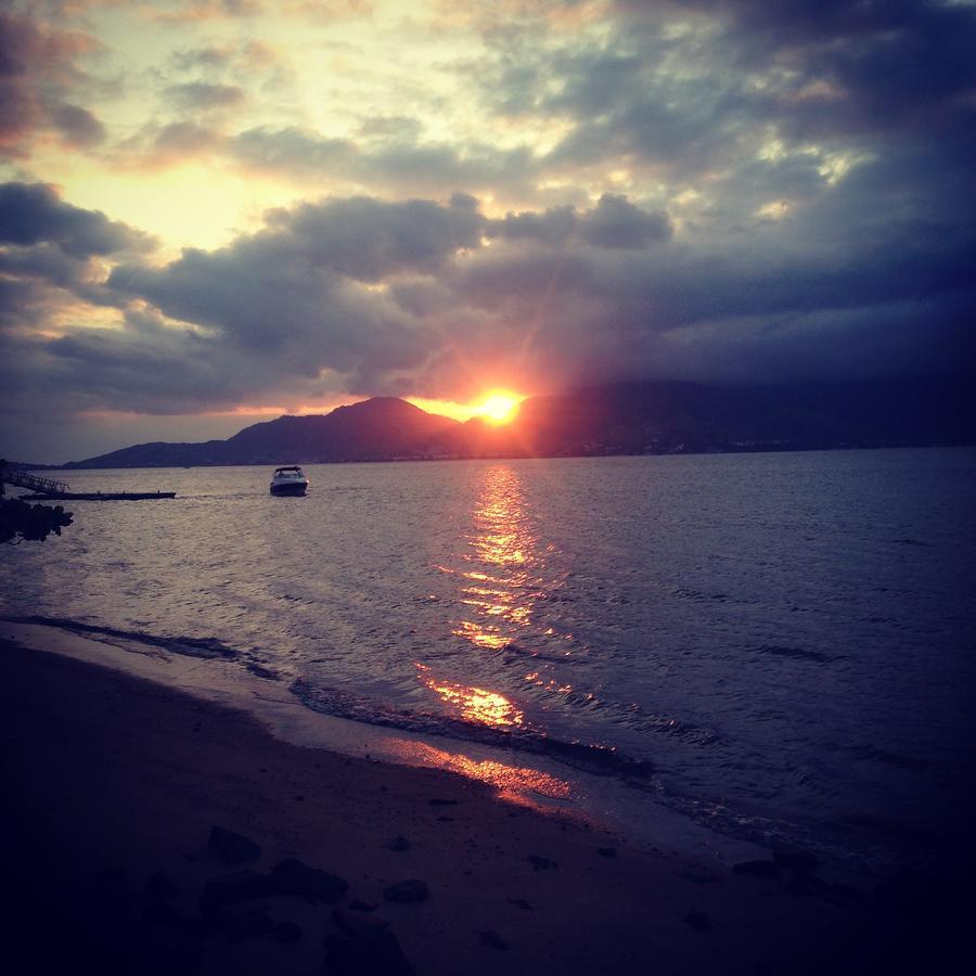 Suite Praia Da Feiticeira 伊利亚贝拉 外观 照片